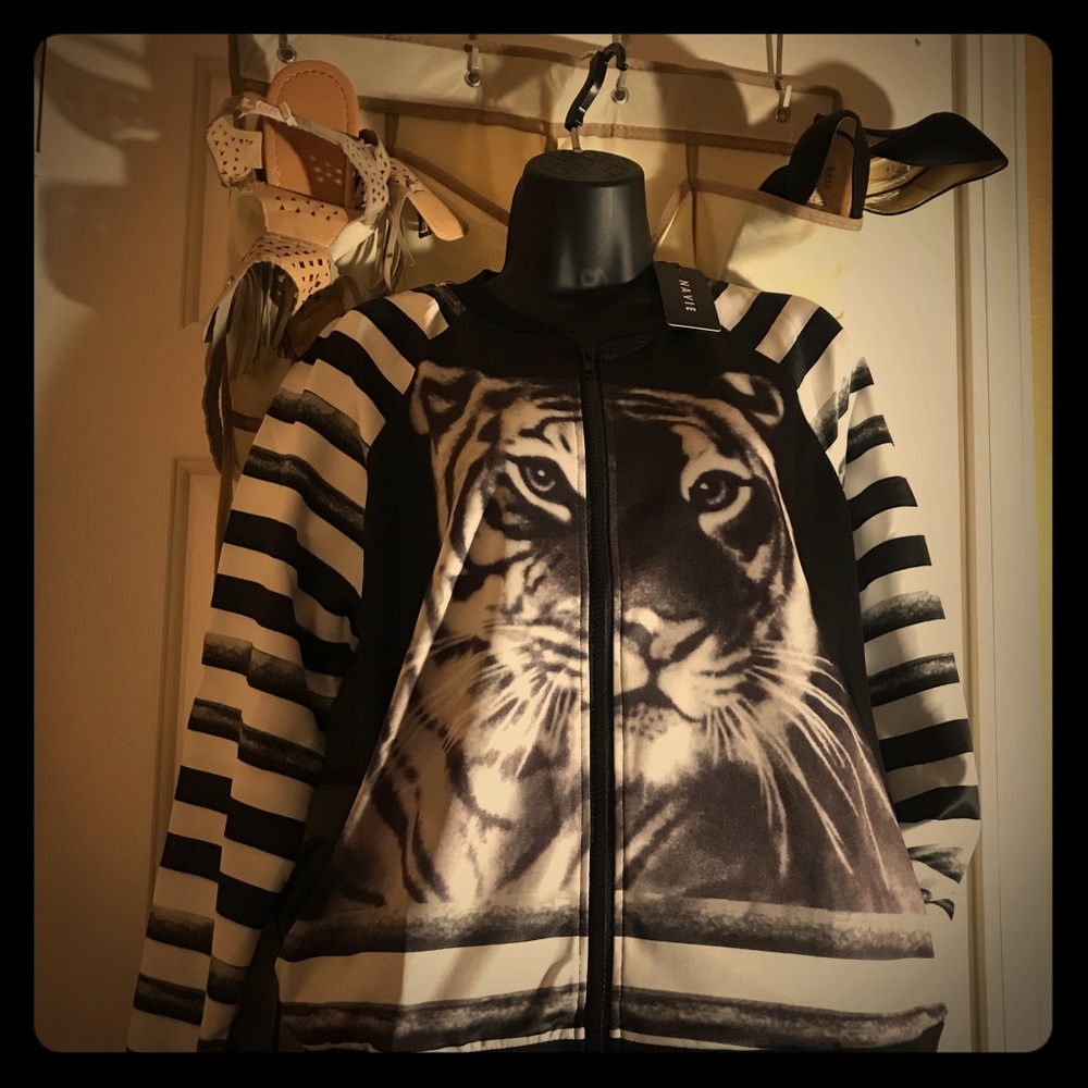 Navie short Tiger print jacket